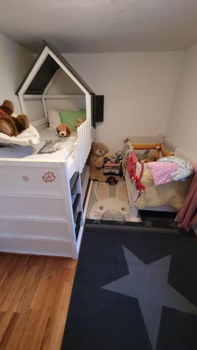 Appartamento Omi'S Nest, Fuer Klein Und Gross Oberburen Esterno foto