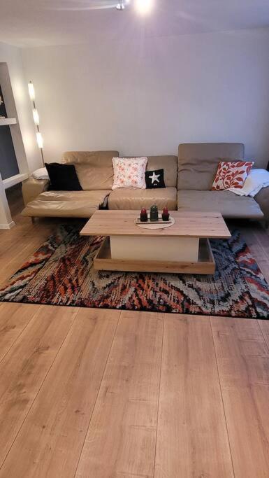 Appartamento Omi'S Nest, Fuer Klein Und Gross Oberburen Esterno foto